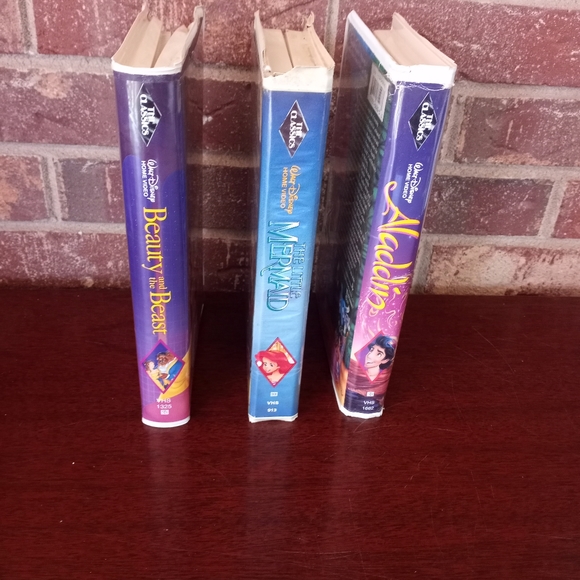 Disney Black Diamond VHS Bundle: Aladdin, The Little Mermaid, Beauty & the Beast - Picture 2 of 11